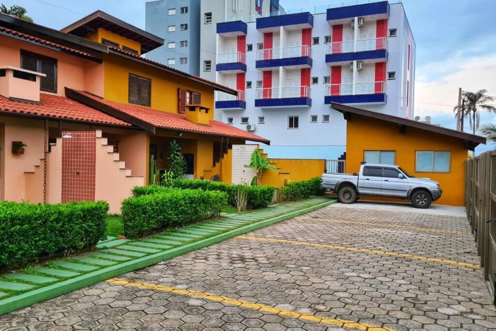 100Mts Da Praia Com Churrasqueira, Piscina E Wi-Fi Caraguatatuba Luaran gambar