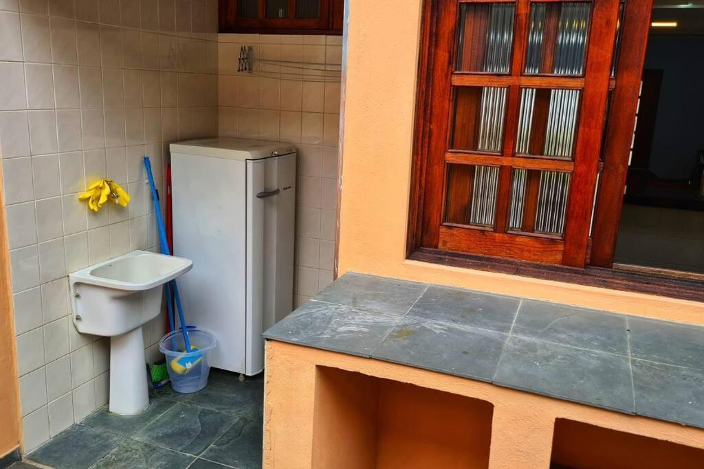 100Mts Da Praia Com Churrasqueira, Piscina E Wi-Fi Caraguatatuba Luaran gambar