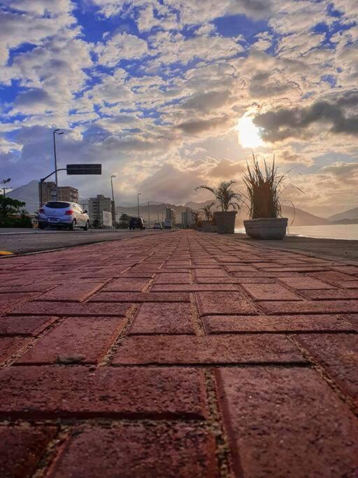 100Mts Da Praia Com Churrasqueira, Piscina E Wi-Fi Caraguatatuba Luaran gambar