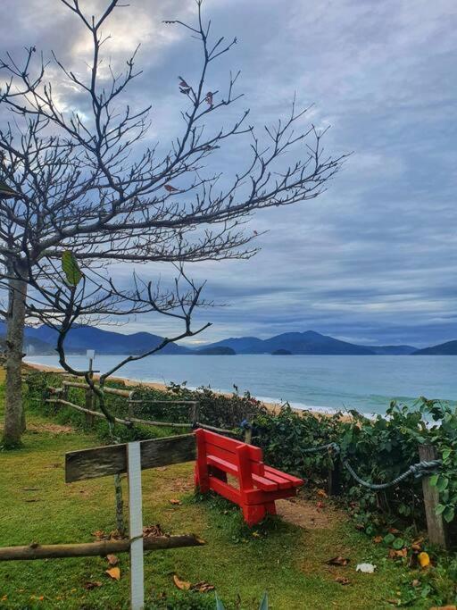 100Mts Da Praia Com Churrasqueira, Piscina E Wi-Fi Caraguatatuba Luaran gambar